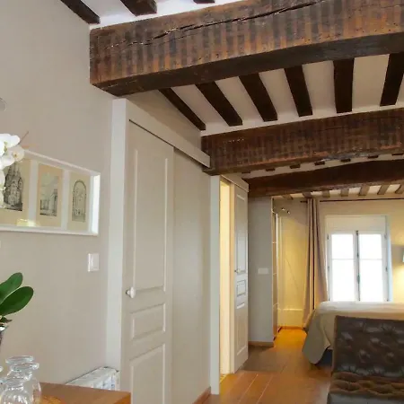 Le Bourg - Cosy & Clean
